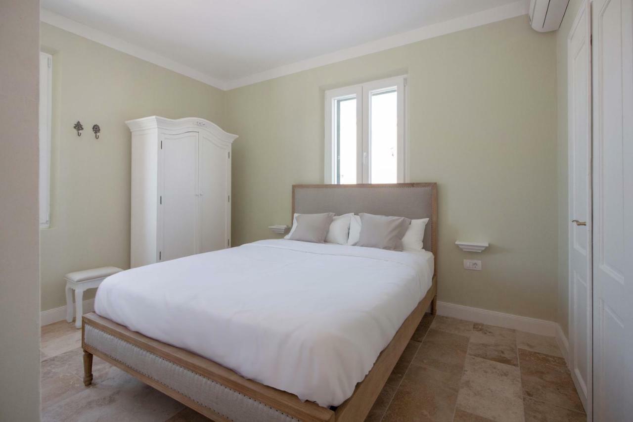 Bed&Breakfast Murterski Dvori Bagian luar foto